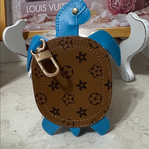 Blue and Denim Turtle Coin Purse - Picture 2 of 3